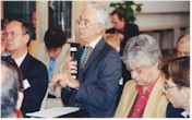 Jean STEPHENNE et, notamment, Patrick Jouret, Eric Foucher - Colloque La prospective territoriale comme outil de gouvernance, 28 septembre 2002, Seneffe (Wallonie) - (Photo Jean Delahaut)