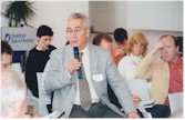 Thierry GAUDIN, ancien directeur du Centre de Prospective et d'valuation du Ministre franais de la Recherche, entour de Fabienne LELOUP, Annie VANBOTERDAEL, Philippe PETIT  - Colloque La prospective territoriale comme outil de gouvernance, 28 septembre 2002, Seneffe (Wallonie) - (Photo Jean Delahaut)